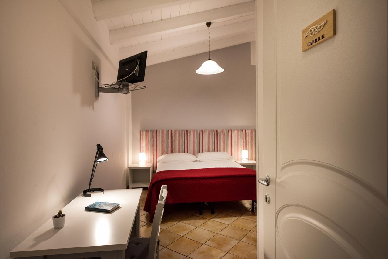 Cabrera House Bed & Breakfast Pozzallo Eksteriør bilde